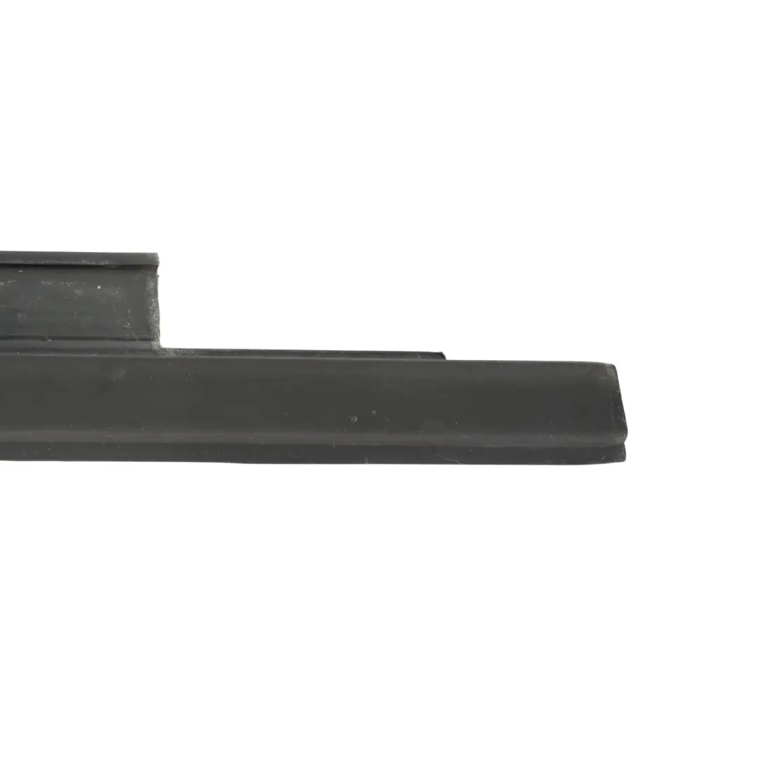 Audi Q5 8R Front Door Outer Trim Strip Seal Gasket Right O/S - SKU 8R0853284E-1 - Part number 8R0853284E