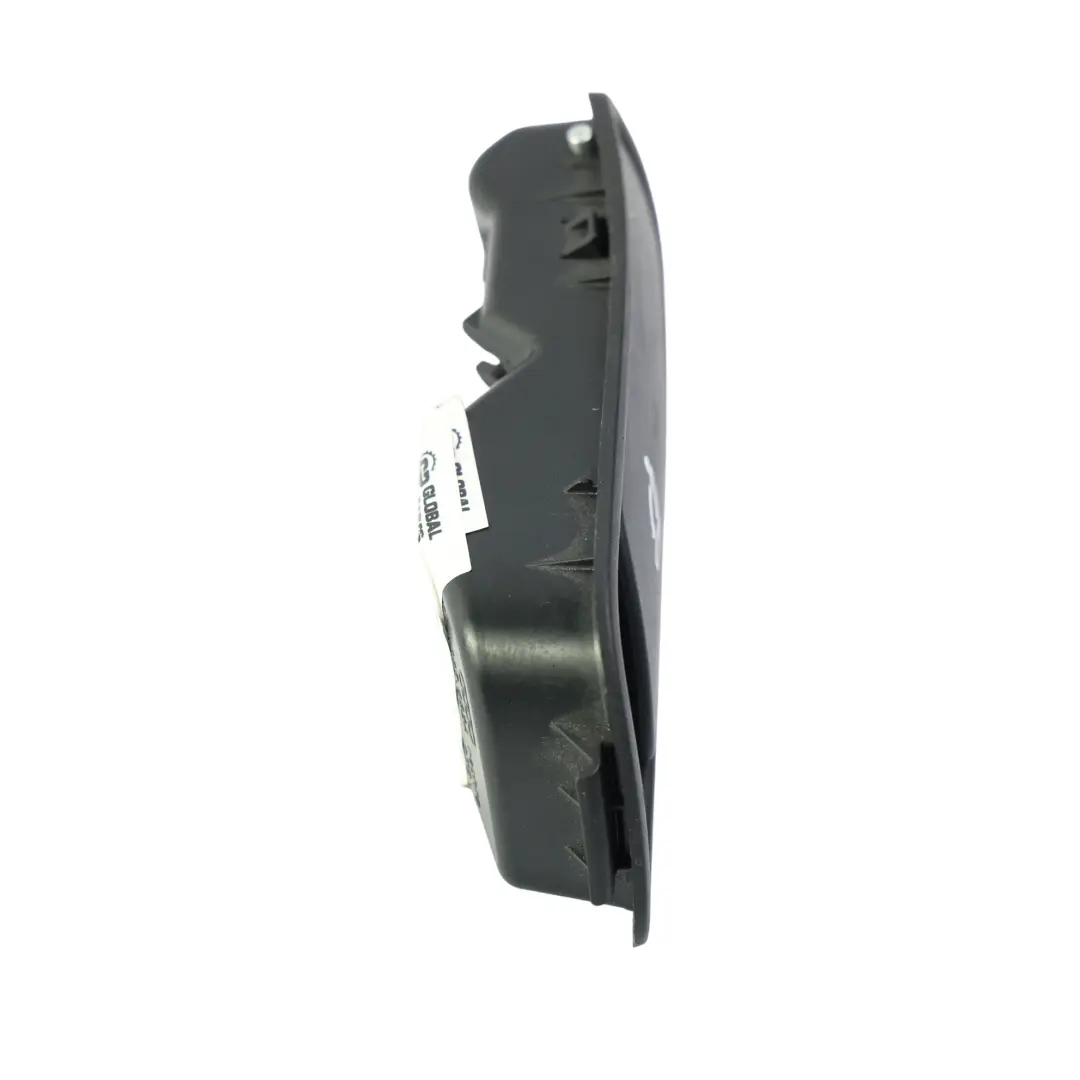 Rączka Regulacji Fotela Tylnego Prawa do Audi Q5 8R o numerze 8R0885682A Audi Q5 8R Rączka Regulacji Fotela Tylnego Prawa - SKU 8R0885682A-1 - Numer Części 8R0885682A