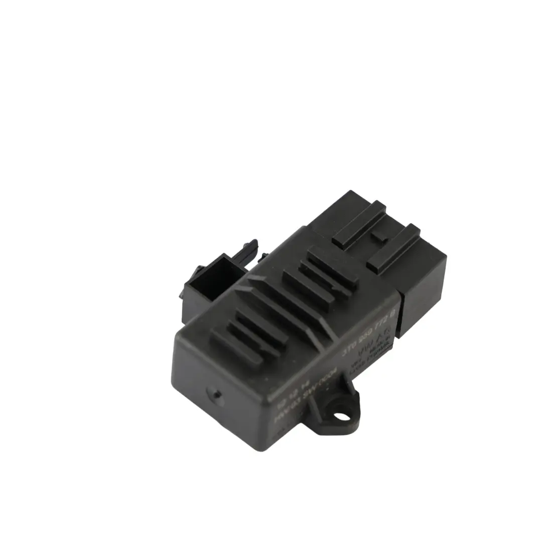 CGQB Seat Heater Control Unit Module 3T0959772B to Audi Q5 R8 3.0 TDI with Part number 8R0907333 Audi Q5 R8 3.0 TDI CGQB Seat Heater Control Unit Module 3T0959772B - SKU 8R0907333-1 - Part number 8R0907333