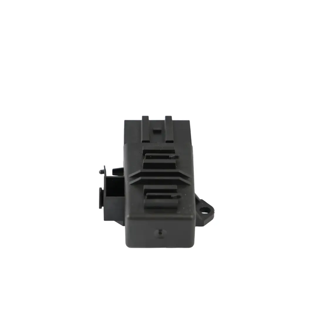 Audi Q5 R8 3.0 TDI CGQB Seat Heater Control Unit Module 3T0959772B - SKU 8R0907333-1 - Part number 8R0907333