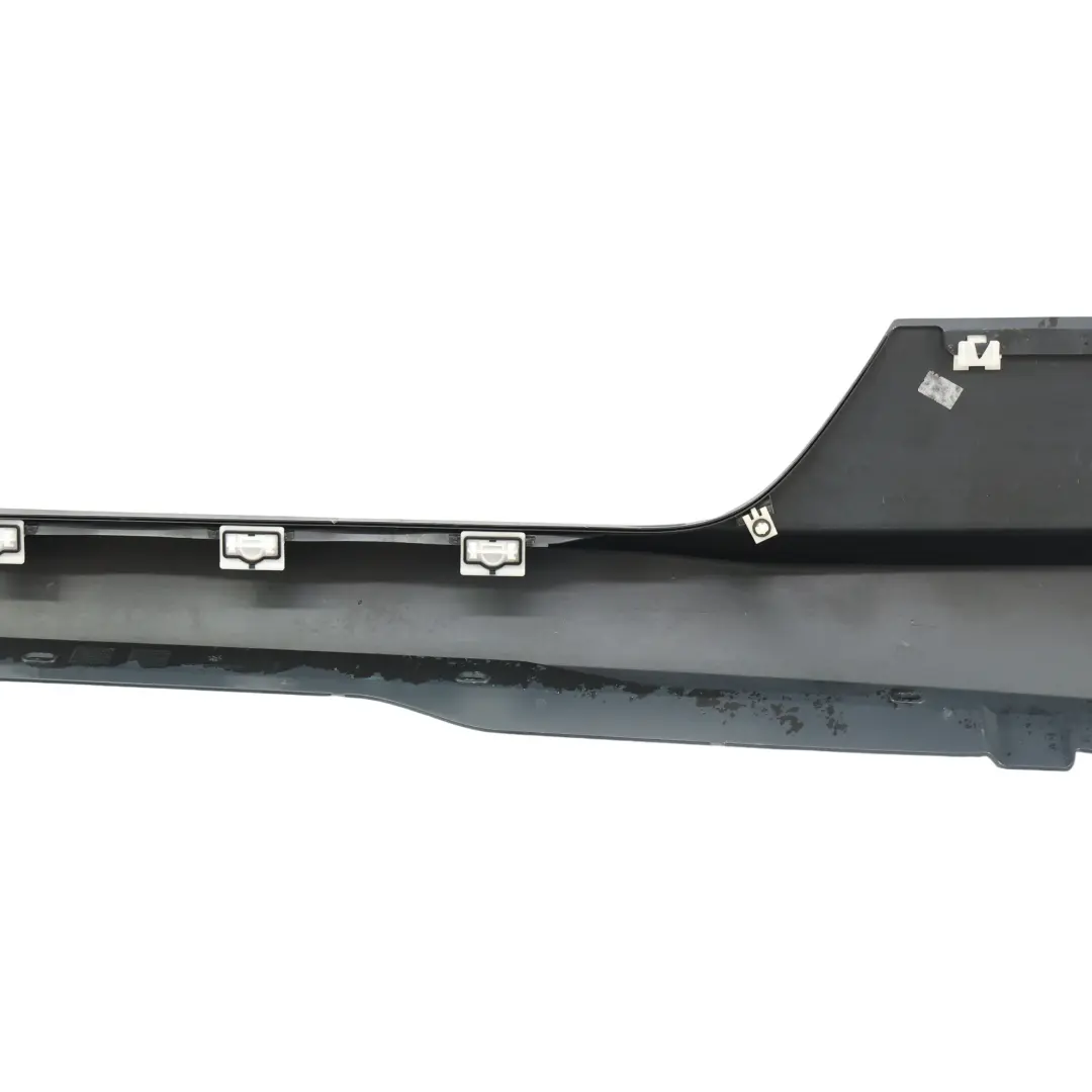 Moldura Umbral Puerta Derecha Gris Nano Metálico X7M para Audi TT FV con número de pieza 8S0853860C Audi TT FV Moldura Umbral Puerta Derecha Gris Nano Metálico X7M - SKU 8S0853860C-NGR - Número de pieza 8S0853860C