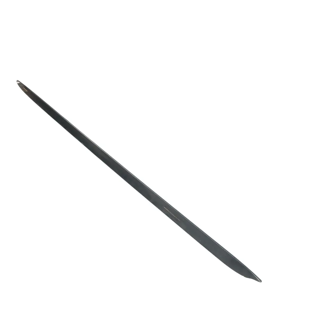 Seuil de Porte Avant Droit Gris Daytona Perle - Z7S pour Audi A5 8T Coupe à propos du numéro de pièce 8T0854932A Audi A5 8T Coupe Seuil de Porte Avant Droit Gris Daytona Perle - Z7S - SKU 8T0854932A-DGR - Numéro de pièce 8T0854932A