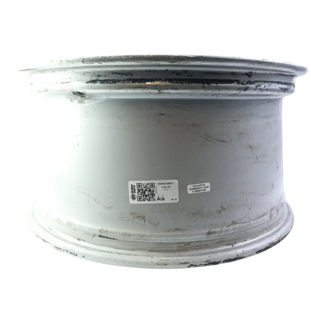 Silberne Leicht Metall Felge 17" 7J ET:43 für Audi Q3 8U mit Teilenummer 8U0601025S Audi Q3 8U Silberne Leicht Metall Felge 17" 7J ET:43 - SKU 8U0601025S-1 - Teilenummer 8U0601025S