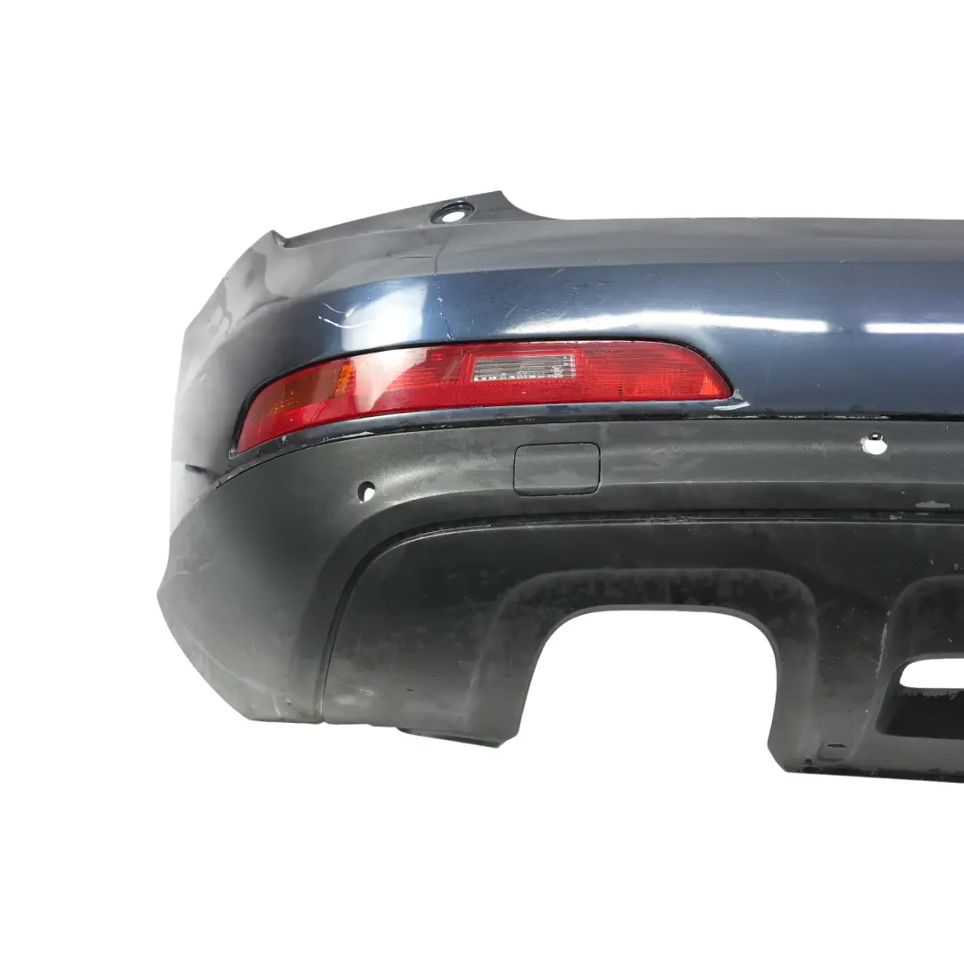 Listwa Zderzaka Tylnego Cobalt Blue Metallic - Z5Q do Audi Q3 8U o numerze 8U0807067B Audi Q3 8U Listwa Zderzaka Tylnego Cobalt Blue Metallic - Z5Q - SKU 8U0807067B-CBM - Numer Części 8U0807067B
