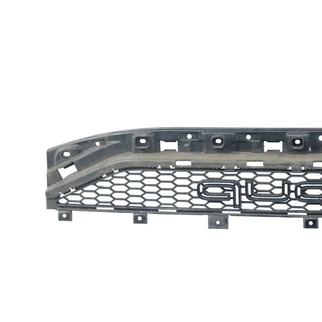 Rejilla Central Inferior Parachoques Delantero Quattro para Audi RS Q3 8U con número de pieza 8U0807683B Audi RS Q3 8U Rejilla Central Inferior Parachoques Delantero Quattro - SKU 8U0807683B - Número de pieza 8U0807683B
