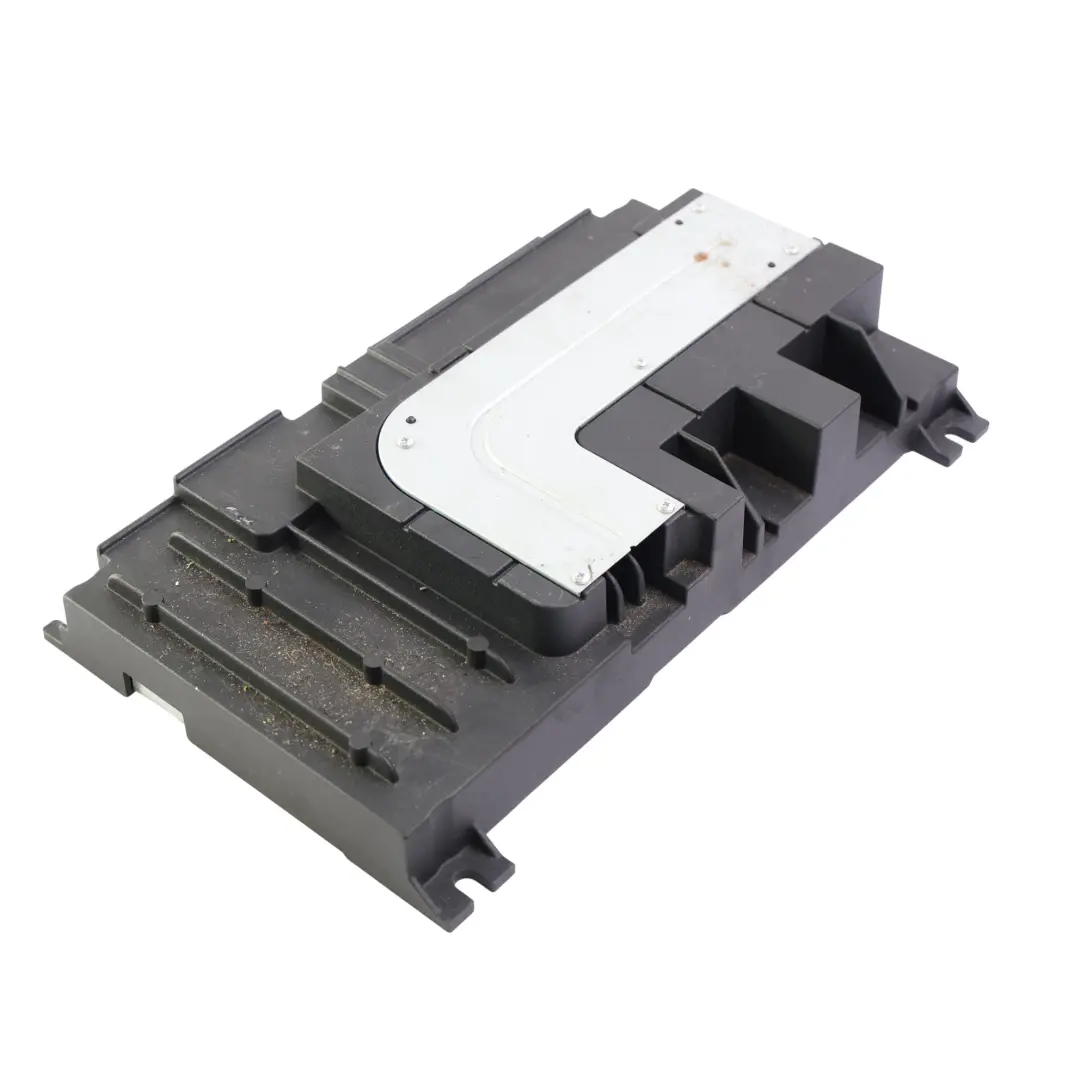 Audio Amplifier MIB Amp Module Unit ECU to Skoda Octavia RS 5E with Part number 8V0035223 Skoda Octavia RS 5E Audio Amplifier MIB Amp Module Unit ECU - SKU 8V0035223 - Part number 8V0035223