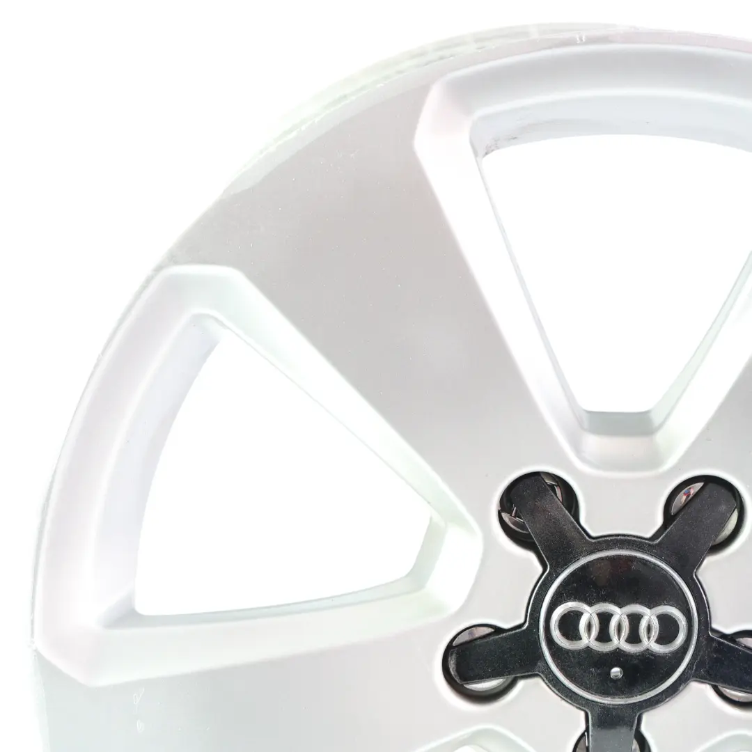 Felga Aluminiowa 17" ET:51 7,5J Srebrna do Audi A3 8V o numerze 8V0601025 Audi A3 8V Felga Aluminiowa 17" ET:51 7,5J Srebrna - SKU 8V0601025-4 - Numer Części 8V0601025
