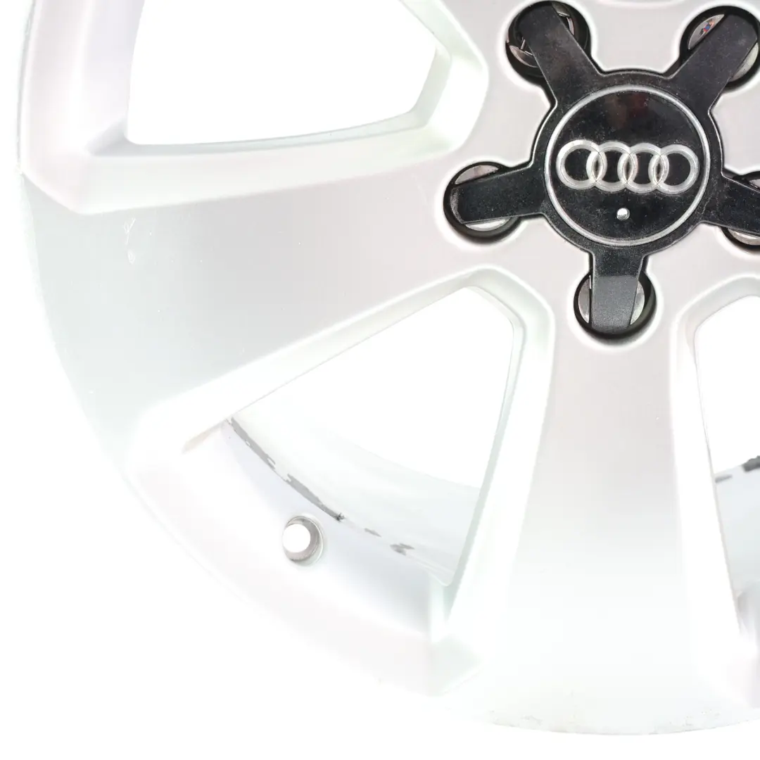Cerchio In Lega 17" ET:51 7,5J Argento per Audi A3 8V con numero di parte 8V0601025 Audi A3 8V Cerchio In Lega 17" ET:51 7,5J Argento - SKU 8V0601025-4 - Numero di parte 8V0601025