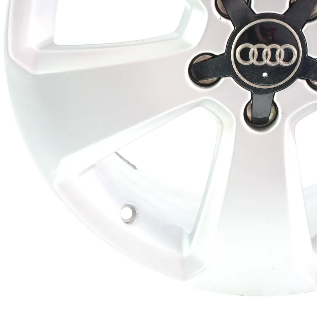 Audi A3 8V Llanta Aleación 17" ET:51 7,5J Radios Estrella Plata - SKU 8V0601025-7 - Número de pieza 8V0601025