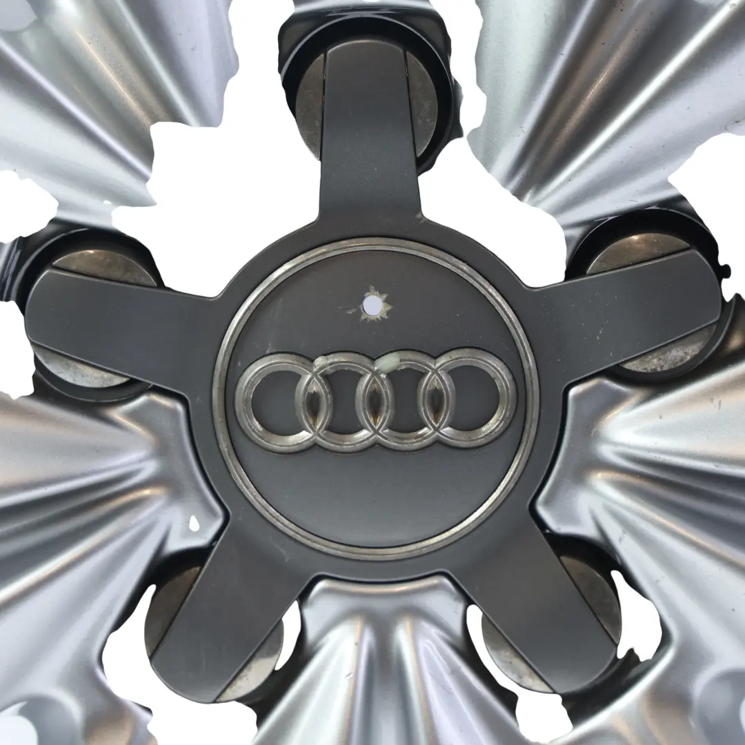 Llanta De Aleación Plateada Audi A3 8V 16" 7J ET48 para con número de pieza 8V0601025BJ Llanta De Aleación Plateada Audi A3 8V 16" 7J ET48 - SKU 8V0601025BJ-2 - Número de pieza 8V0601025BJ