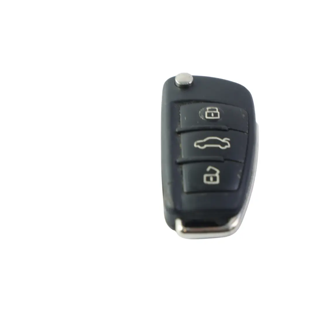 Telecomando Chiave 3 Pulsanti 434 Mhz per Audi A3 S3 RS3 8V con numero di parte 8V0837220D Audi A3 S3 RS3 8V Telecomando Chiave 3 Pulsanti 434 Mhz - SKU 8V0837220D - Numero di parte 8V0837220D