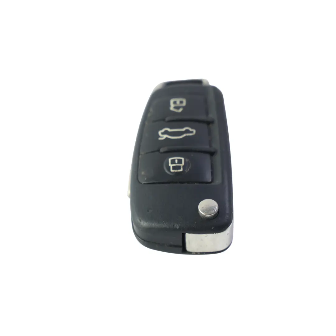 Telecomando Chiave 3 Pulsanti 434 Mhz per Audi A3 S3 RS3 8V con numero di parte 8V0837220D Audi A3 S3 RS3 8V Telecomando Chiave 3 Pulsanti 434 Mhz - SKU 8V0837220D - Numero di parte 8V0837220D
