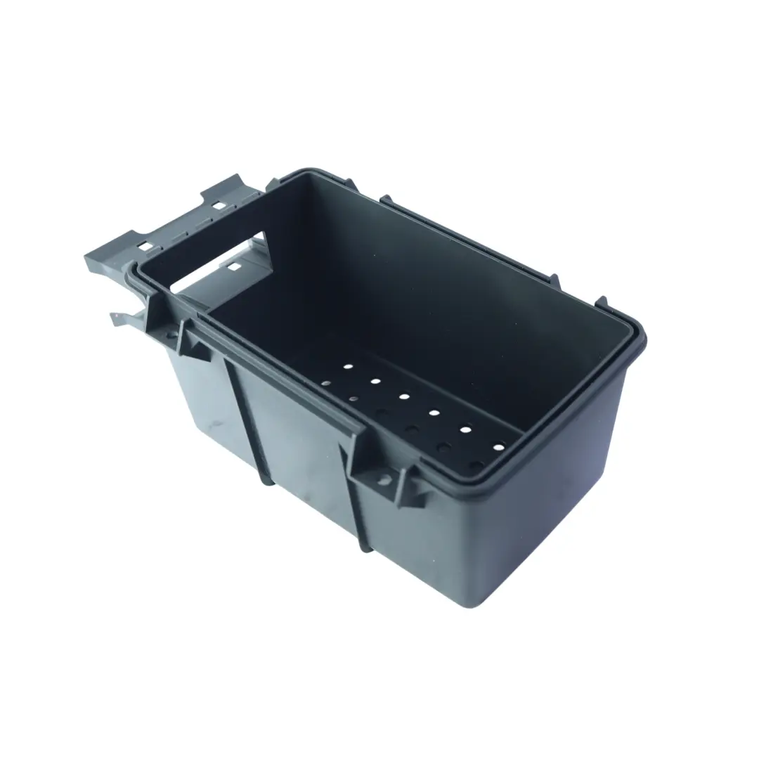 Gumowy Wkład Schowka Konsoli Środkowej do Audi A3 8V o numerze 8V0863300A Audi A3 8V Gumowy Wkład Schowka Konsoli Środkowej - SKU 8V0863300A-1 - Numer Części 8V0863300A
