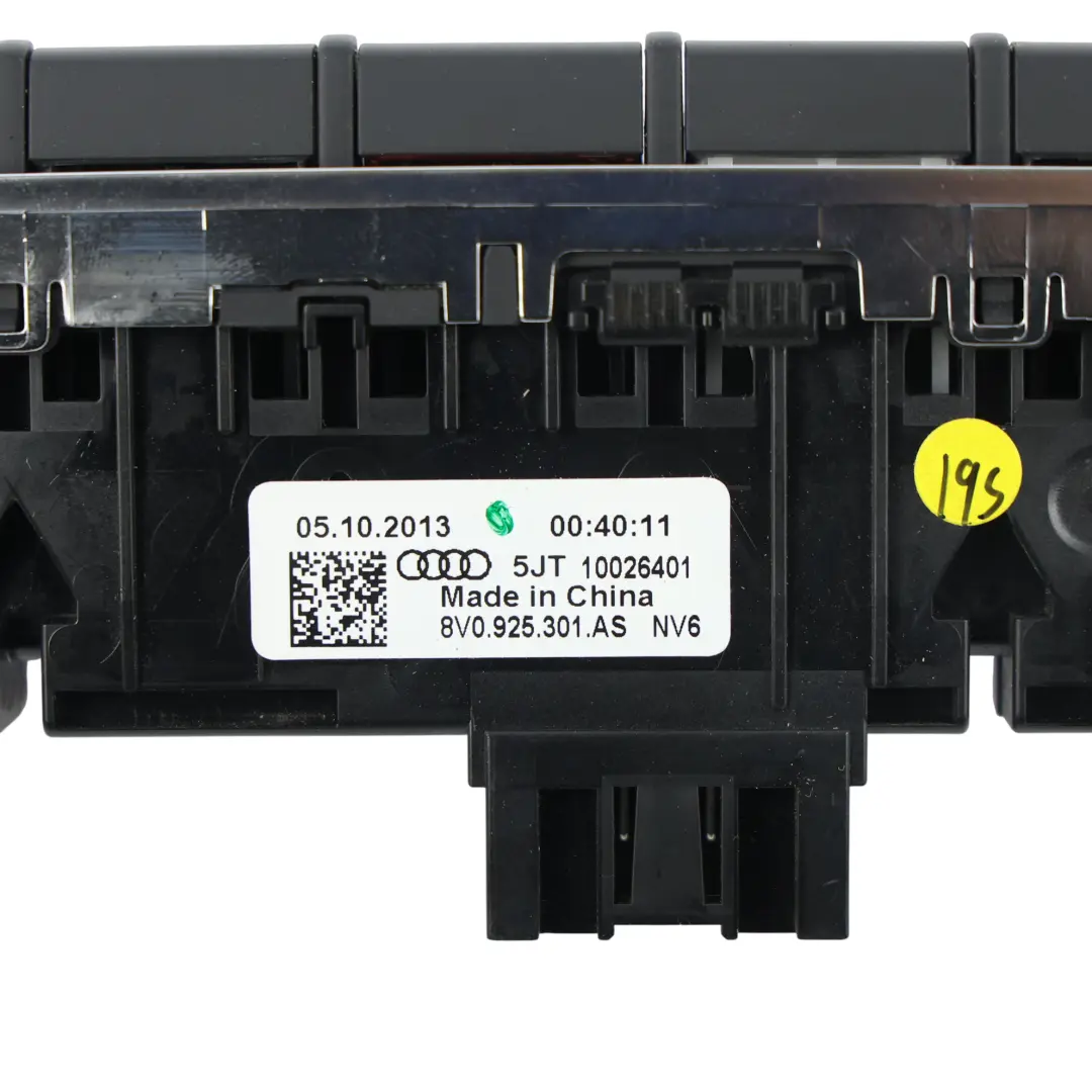Audi A3 8V Warnblinker Traktion Parkhilfe Schalter Bedienfeld - SKU 8V0925301AS - Teilenummer 8V0925301AS