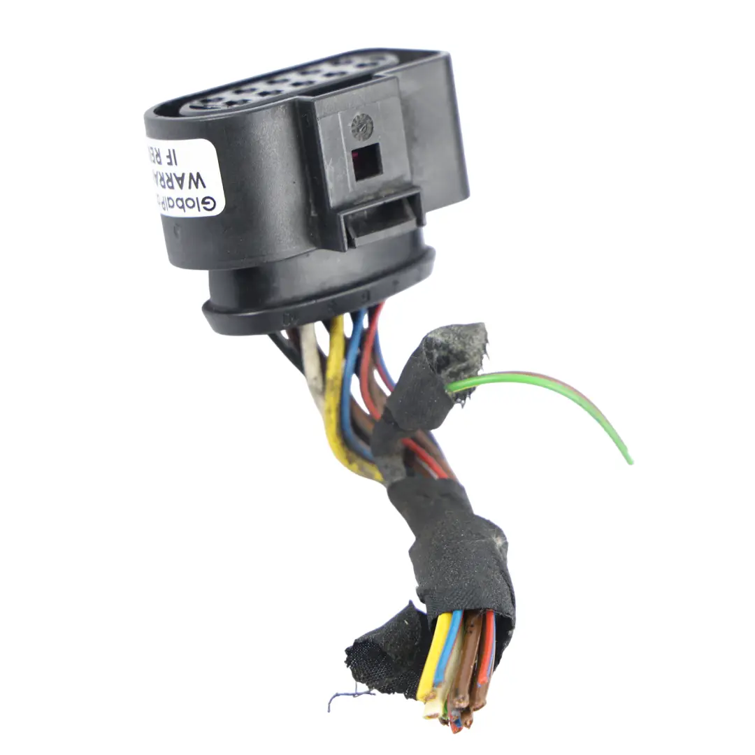 Audi A3 8V Enchufe Faro Luz Delantero Derecho - SKU 8V0941004A-2 - Número de pieza 8V0941004A