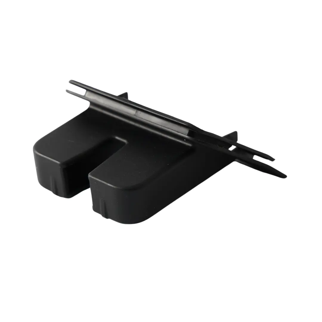 Audi A3 8V Couvercle Garniture Serrure Hayon Arrière - SKU 8V3827520 - Numéro de pièce 8V3827520