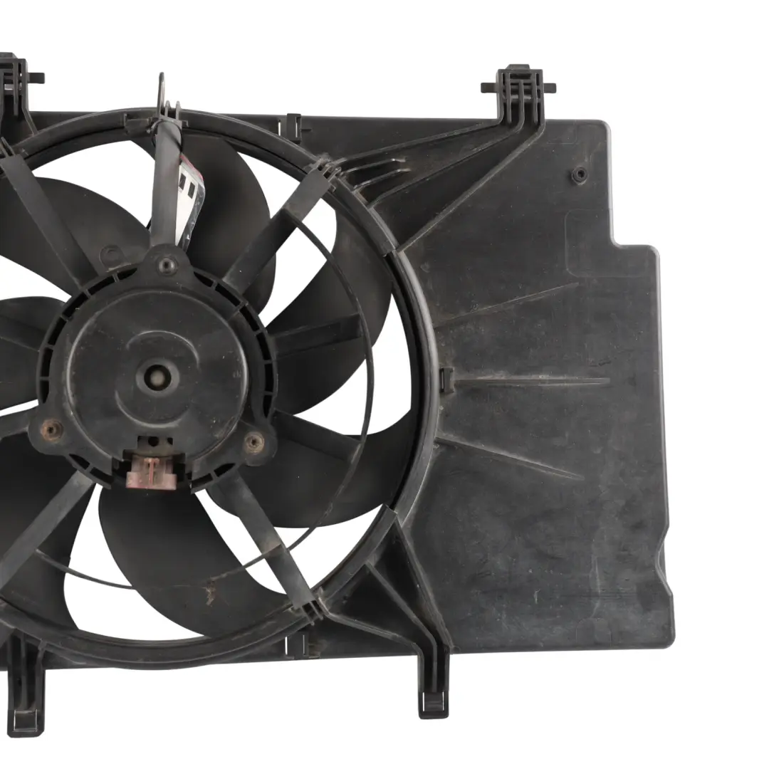 Ford Fiesta Mk7 Ventilador Radiador Refrigeración con Carcasa - SKU 8V51-8C607-AF - Número de pieza 8V51-8C607-AF