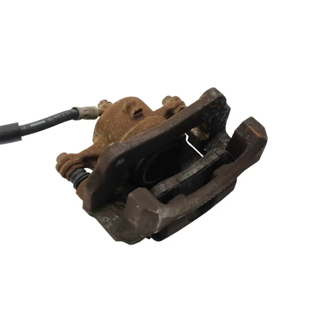 Obudowa Zacisku Przedni Lewy 1.6 Benzyna 8V do Ford Fiesta Mk7 o numerze 8V512B302AB Ford Fiesta Mk7 Obudowa Zacisku Przedni Lewy 1.6 Benzyna 8V - SKU 8V512B302AB - Numer Części 8V512B302AB