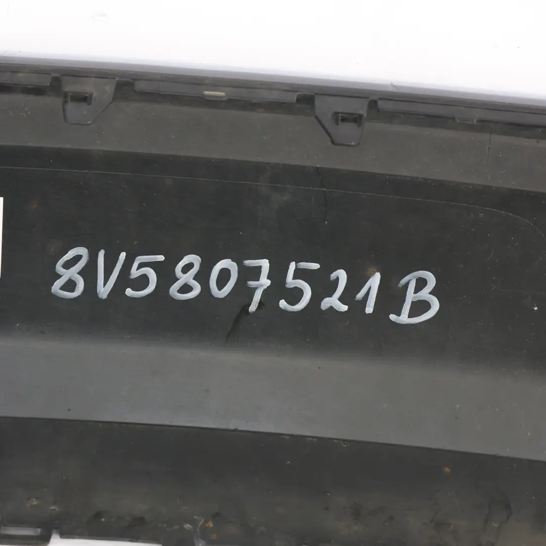 Diffusore Paraurti Posteriore Doppio Tubo per Audi A3 8V Berlina con numero di parte 8V5807521B Audi A3 8V Berlina Diffusore Paraurti Posteriore Doppio Tubo - SKU 8V5807521B - Numero di parte 8V5807521B