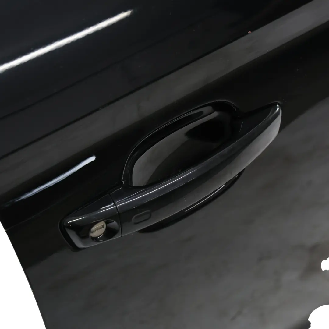 Audi A3 8V Berline Panneau Revêtement Porte Avant Droite Noir Mythique Y9T - SKU 8V5831052B-MYB - Numéro de pièce 8V5831052B