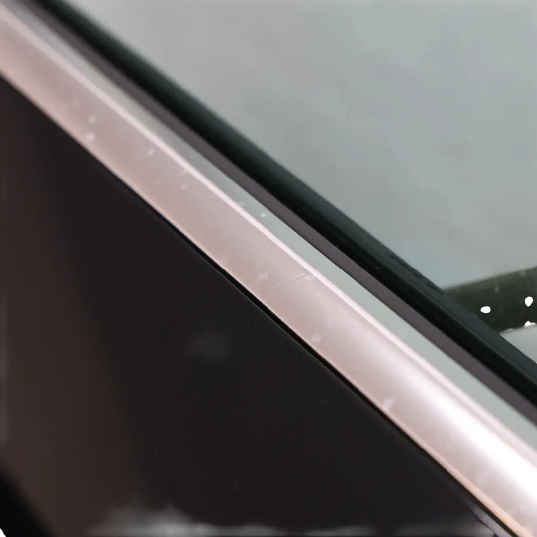 Berline Panneau Revêtement Porte Avant Droite Noir Mythique Y9T pour Audi A3 8V à propos du numéro de pièce 8V5831052B Audi A3 8V Berline Panneau Revêtement Porte Avant Droite Noir Mythique Y9T - SKU 8V5831052B-MYB - Numéro de pièce 8V5831052B