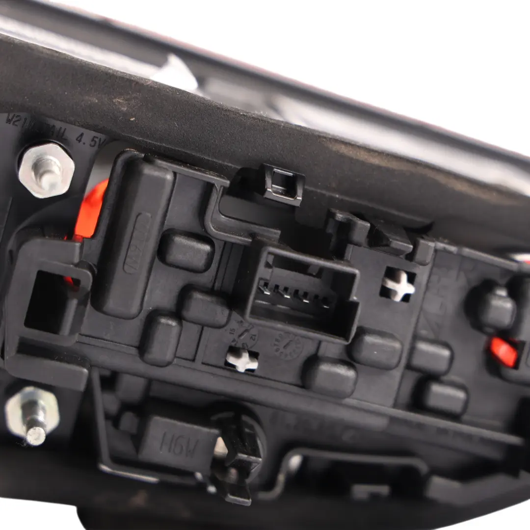 Audi A3 8V Sedan Rear Lamp Trunk Lid Tailgate Inner Light Right O/S - SKU 8V5945094G - Part number 8V5945094G