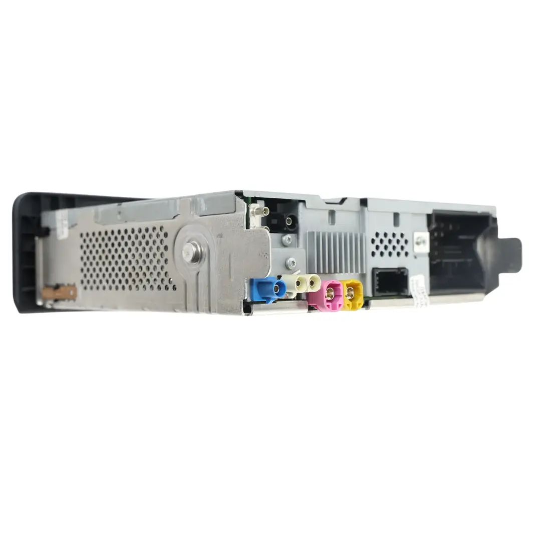 Navigation Radio CD Player Head Unit Central Computer to Audi A4 B9 with Part number 8W0035192G Audi A4 B9 Navigation Radio CD Player Head Unit Central Computer - SKU 8W0035192G - Part number 8W0035192G