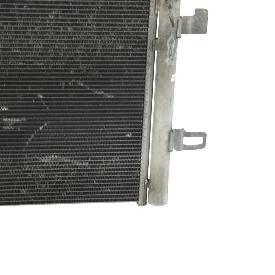 Condensatore Aria Condizionata per Audi S5 F5 con numero di parte 8W0816411AB Audi S5 F5 Condensatore Aria Condizionata - SKU 8W0816411AB - Numero di parte 8W0816411AB