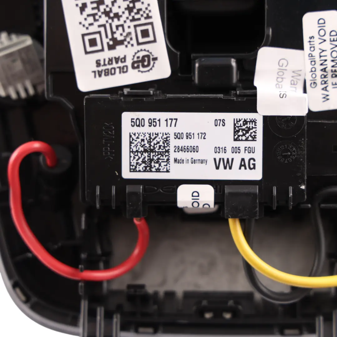 Innen Beleuchtung Dach Schaltereinheit Lampe Leselicht 8W0947135D für Audi A4 B9 mit Teilenummer 8W0947135AT Audi A4 B9 Innen Beleuchtung Dach Schaltereinheit Lampe Leselicht 8W0947135D - SKU 8W0947135AT - Teilenummer 8W0947135AT