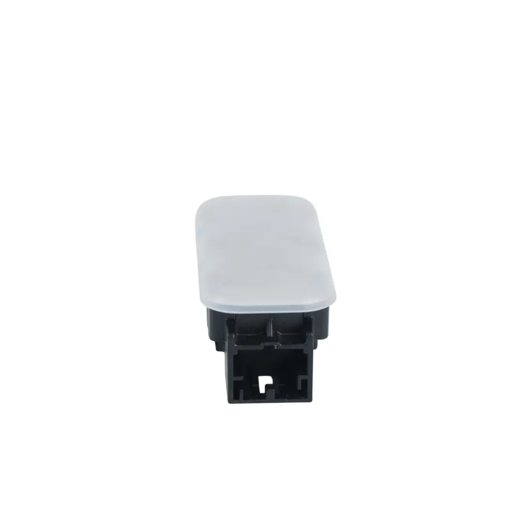 Lampka Oświetlenia Wnęki Nogi Przód Prawy do Audi A4 B9 S5 F5 o numerze 8W0947415B Audi A4 B9 S5 F5 Lampka Oświetlenia Wnęki Nogi Przód Prawy - SKU 8W0947415B - Numer Części 8W0947415B
