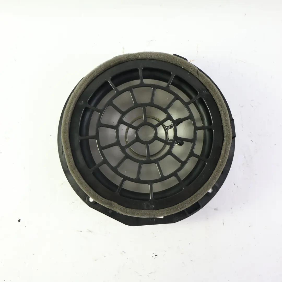 Front Door Mid Low Range Speaker Left Right N/O/S to Audi A1 8X with Part number 8X0035415B Audi A1 8X Front Door Mid Low Range Speaker Left Right N/O/S - SKU 8X0035415B - Part number 8X0035415B
