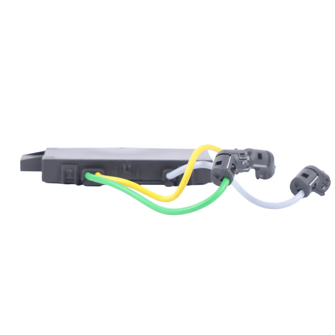Panel Luz Lectura Techo Sensor Antirrobo para Audi A1 8X Q3 8U con número de pieza 8X0951177 Audi A1 8X Q3 8U Panel Luz Lectura Techo Sensor Antirrobo - SKU 8X0951177 - Número de pieza 8X0951177