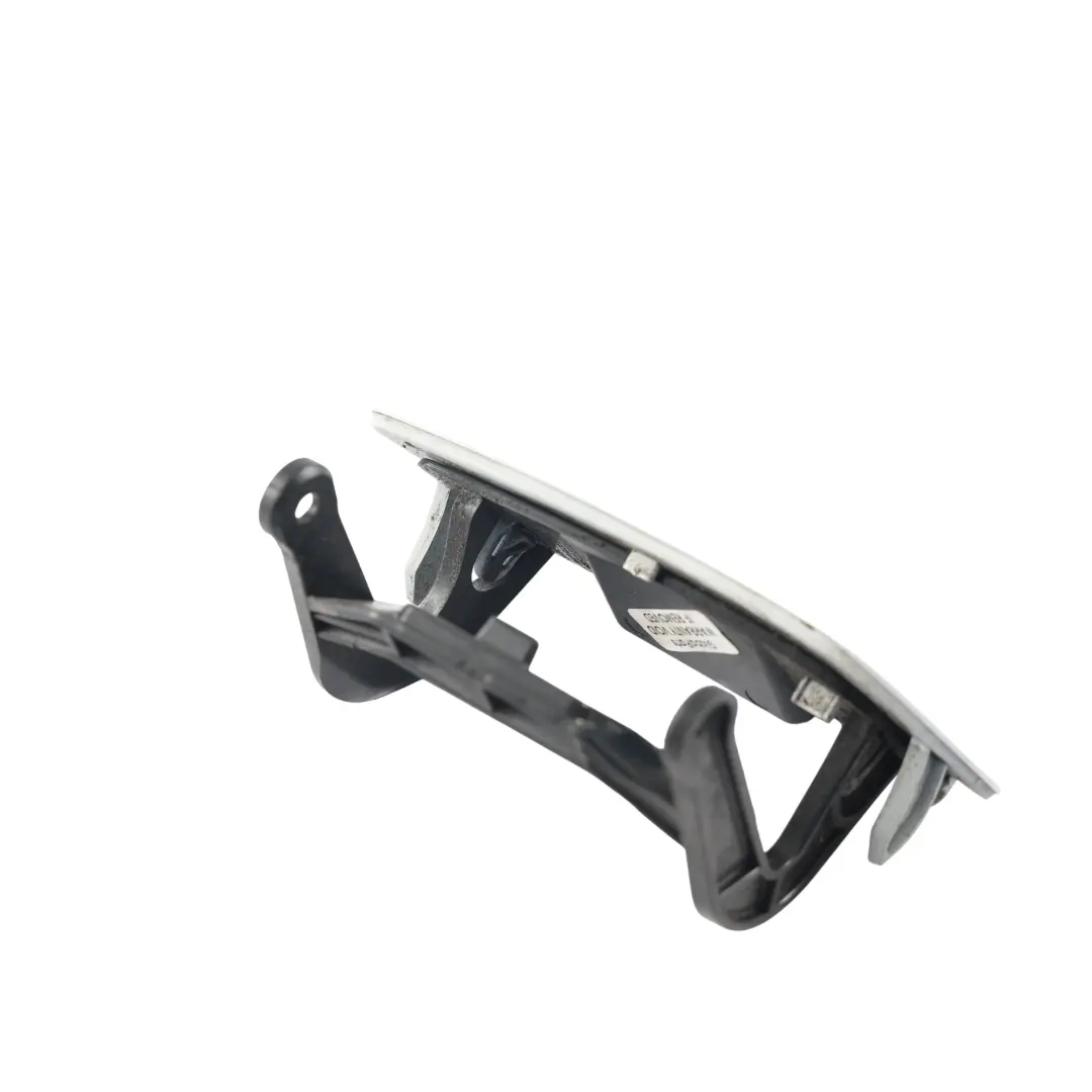 Copri Ugello Lavafari Ant. Sinistro Bianco Ghiaccio Perla S9R per Audi A1 8X con numero di parte 8XA807563A Audi A1 8X Copri Ugello Lavafari Ant. Sinistro Bianco Ghiaccio Perla S9R - SKU 8XA807563A-MGW - Numero di parte 8XA807563A