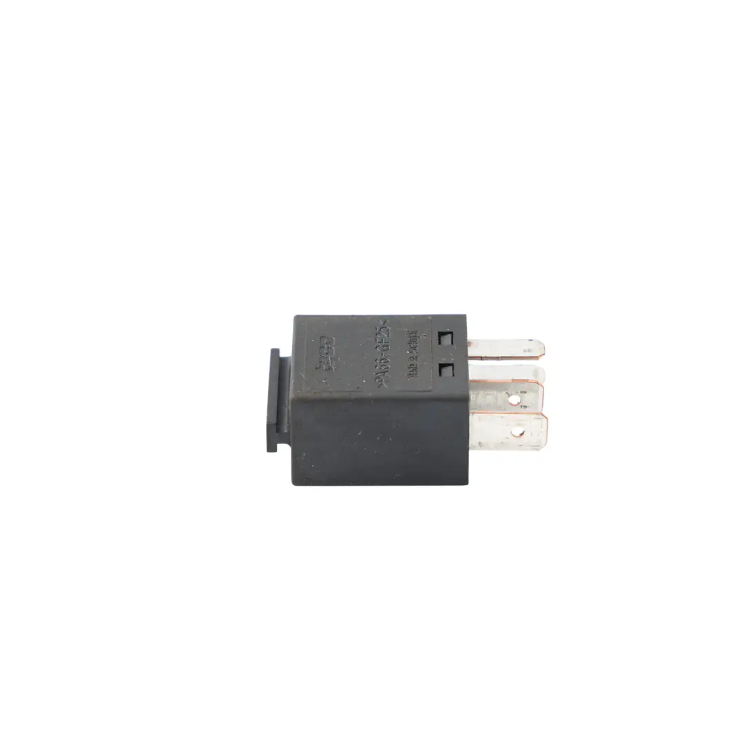 Mk2 5 Pin Black Relay Control Module Unit Set Kit to Skoda Octavia with Part number 8Z0951253 Skoda Octavia Mk2 5 Pin Black Relay Control Module Unit Set Kit - SKU 8Z0951253-1 - Part number 8Z0951253