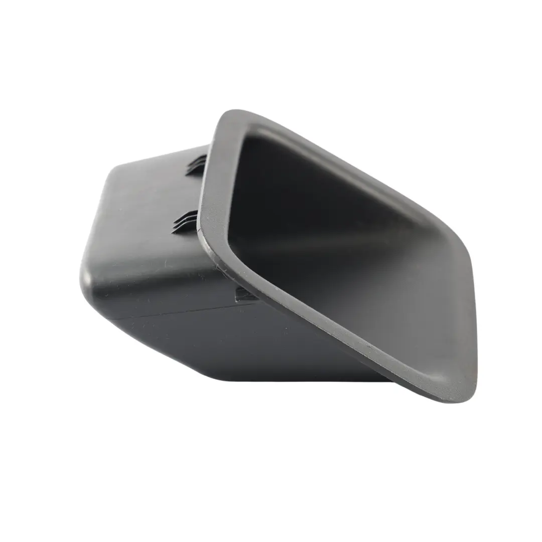 Handle Trim Panel to Citroën C4 Grand Picasso Tailgate with Part number 900382100 Citroën C4 Grand Picasso Tailgate Handle Trim Panel - SKU 900382100 - Part number 900382100