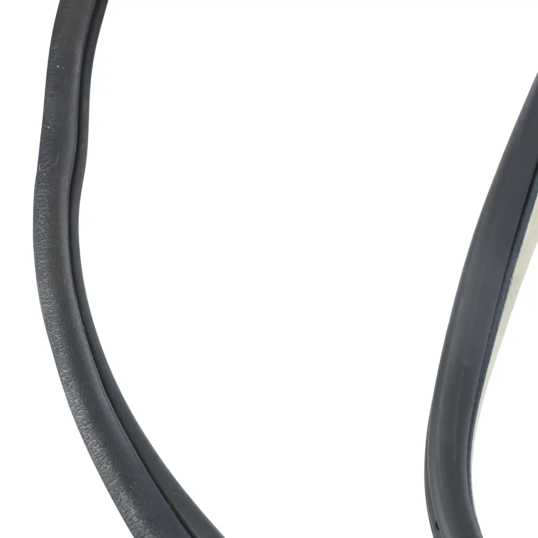 Front Door Seal Gasket Rubber Left Right N/O/S to Citroën C4 Grand Picasso with Part number 902485 Citroën C4 Grand Picasso Front Door Seal Gasket Rubber Left Right N/O/S - SKU 902485 - Part number 902485