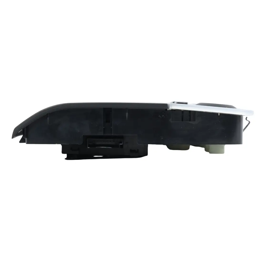 Luce Lettura Tetto Posteriore Nera per BMW E81 E82 E87 E92 LCI con numero di parte 9200943 BMW E81 E82 E87 E92 LCI Luce Lettura Tetto Posteriore Nera - SKU 9200943-2 - Numero di parte 9200943