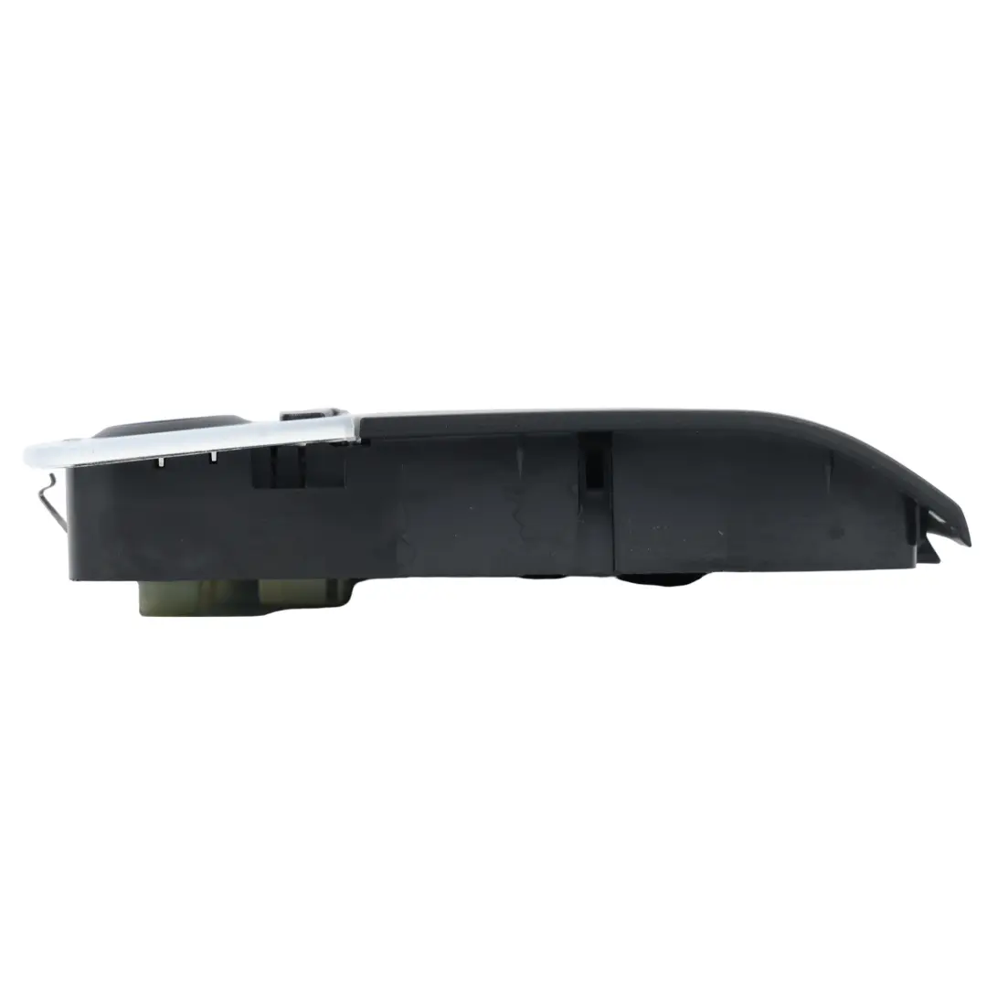 Luce Lettura Tetto Posteriore Nera per BMW E81 E82 E87 E92 LCI con numero di parte 9200943 BMW E81 E82 E87 E92 LCI Luce Lettura Tetto Posteriore Nera - SKU 9200943-2 - Numero di parte 9200943