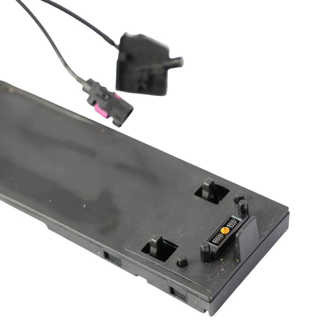 Telefon Adapter Platte Einsatz Blende für BMW F07 F10 F11 mit Teilenummer 9215827 BMW F07 F10 F11 Telefon Adapter Platte Einsatz Blende - SKU 9215827-1 - Teilenummer 9215827