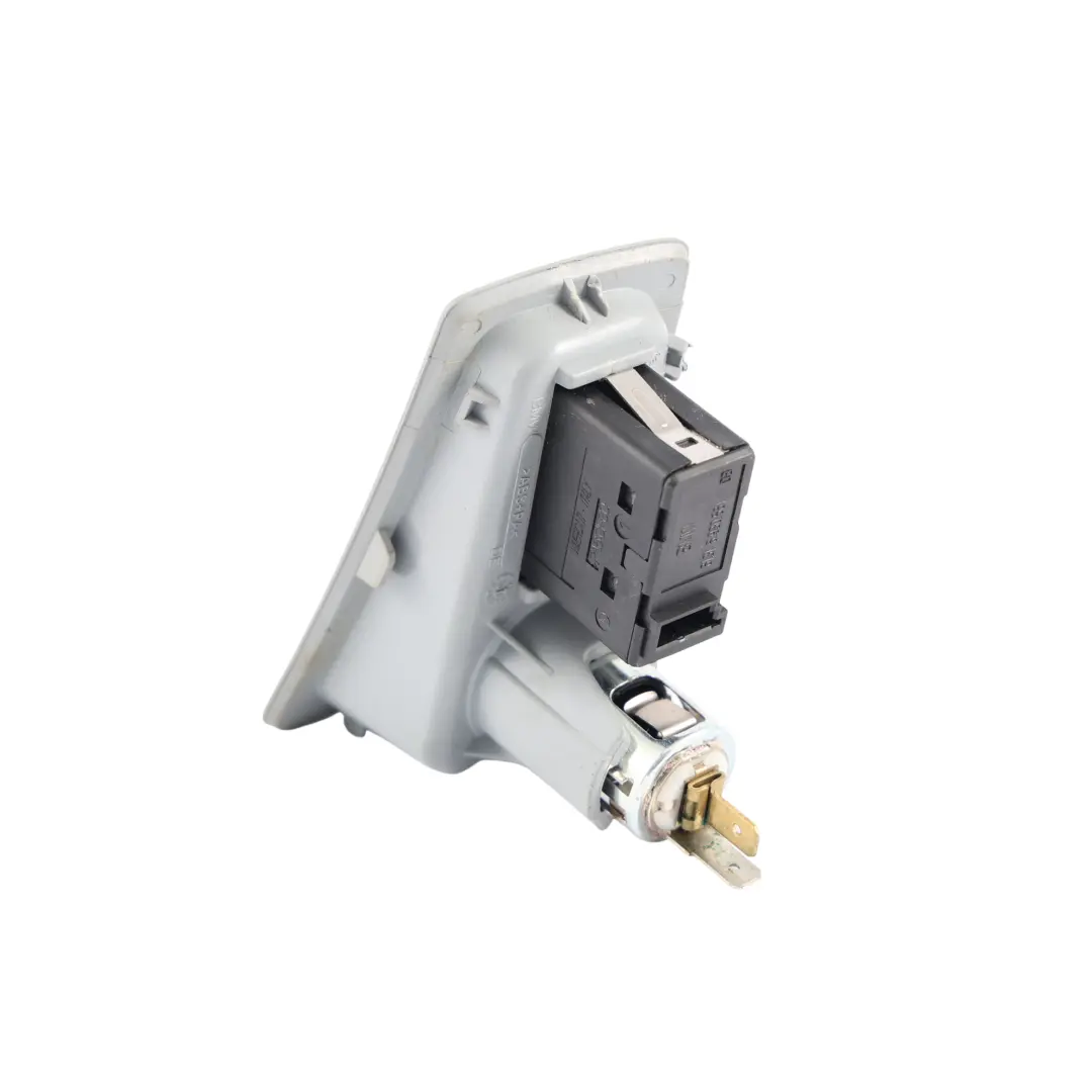 Audio Aux In Buchse Stecker Anzünder 9110412 für BMW E81 E82 E87 mit Teilenummer 9237655 BMW E81 E82 E87 Audio Aux In Buchse Stecker Anzünder 9110412 - SKU 9237655-3 - Teilenummer 9237655