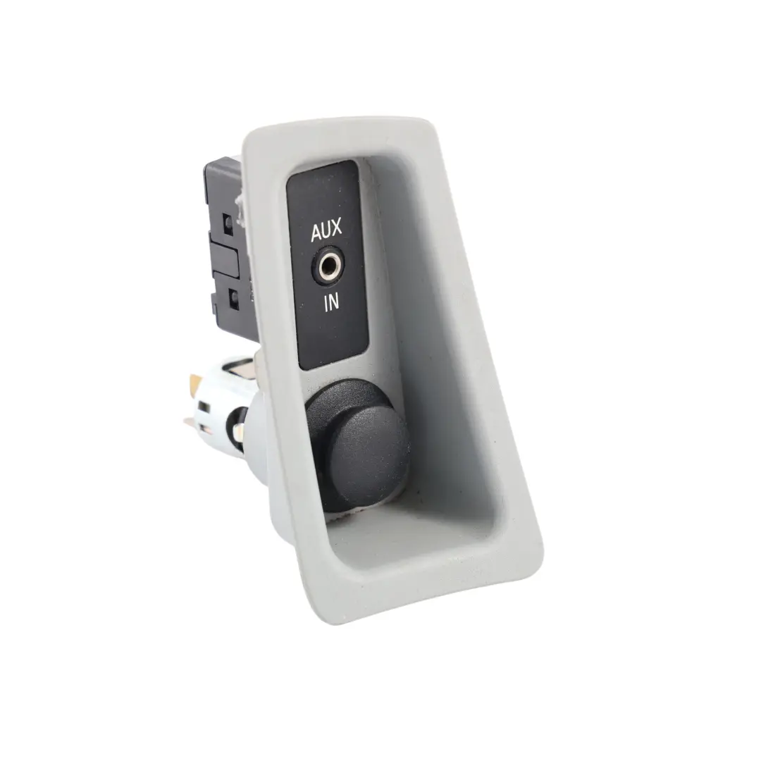 Audio Aux In Buchse Stecker Anzünder 9110412 für BMW E81 E82 E87 mit Teilenummer 9237655 BMW E81 E82 E87 Audio Aux In Buchse Stecker Anzünder 9110412 - SKU 9237655-3 - Teilenummer 9237655