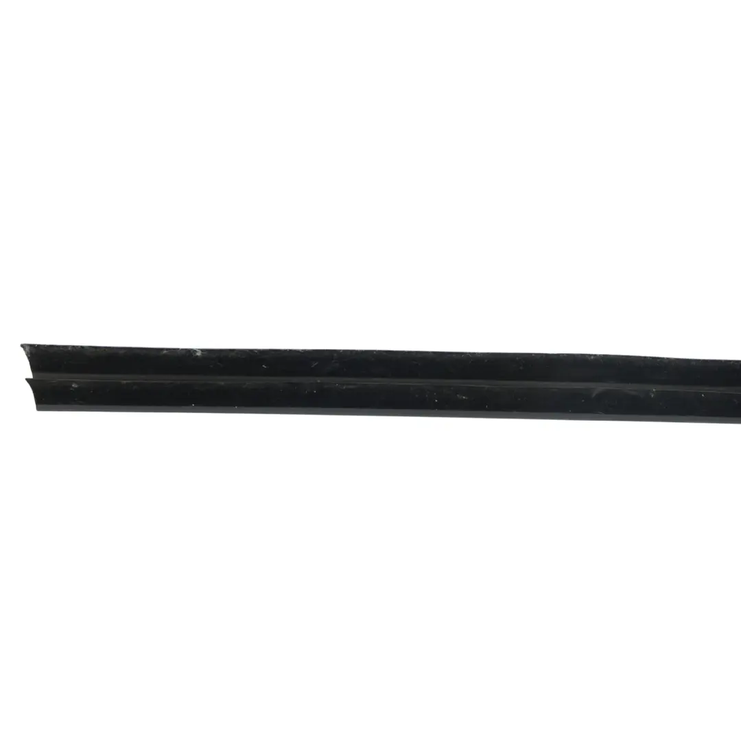 Door Window Interior Weatherstrip Right O/S to Citroën C4 Grand Picasso Rear with Part number 9310J1 Citroën C4 Grand Picasso Rear Door Window Interior Weatherstrip Right O/S - SKU 9310J1 - Part number 9310J1