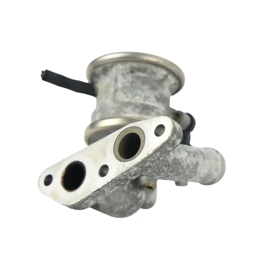 Luftpumpe Ventil Rohr Flansch 3.2 V6 022131119B für Porsche Cayenne 955 9PA mit Teilenummer 95511310120 Porsche Cayenne 955 9PA Luftpumpe Ventil Rohr Flansch 3.2 V6 022131119B - SKU 95511310120 - Teilenummer 95511310120