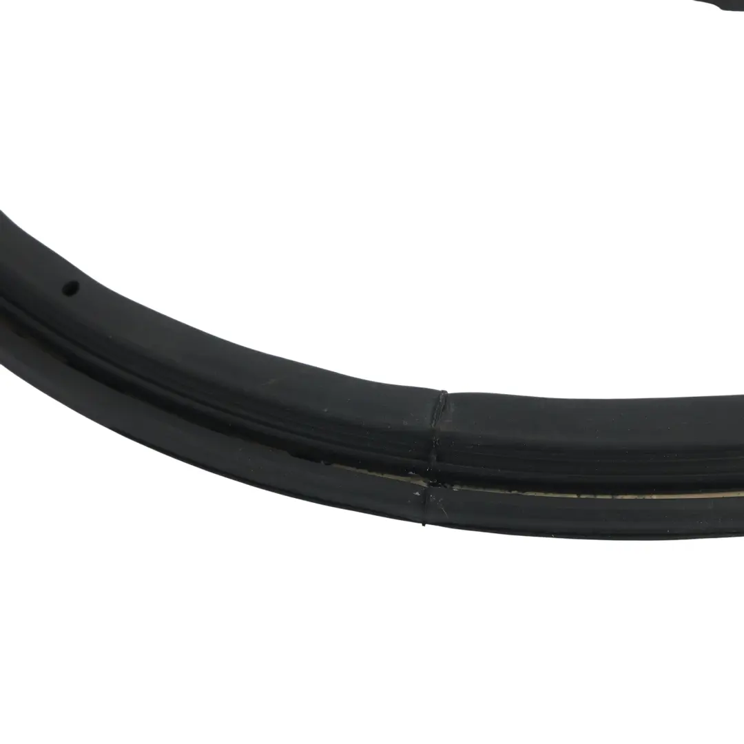 Junta Sello Exterior Puerta Trasera para Porsche Cayenne 9PA con número de pieza 95553936700 Porsche Cayenne 9PA Junta Sello Exterior Puerta Trasera - SKU 95553936700 - Número de pieza 95553936700