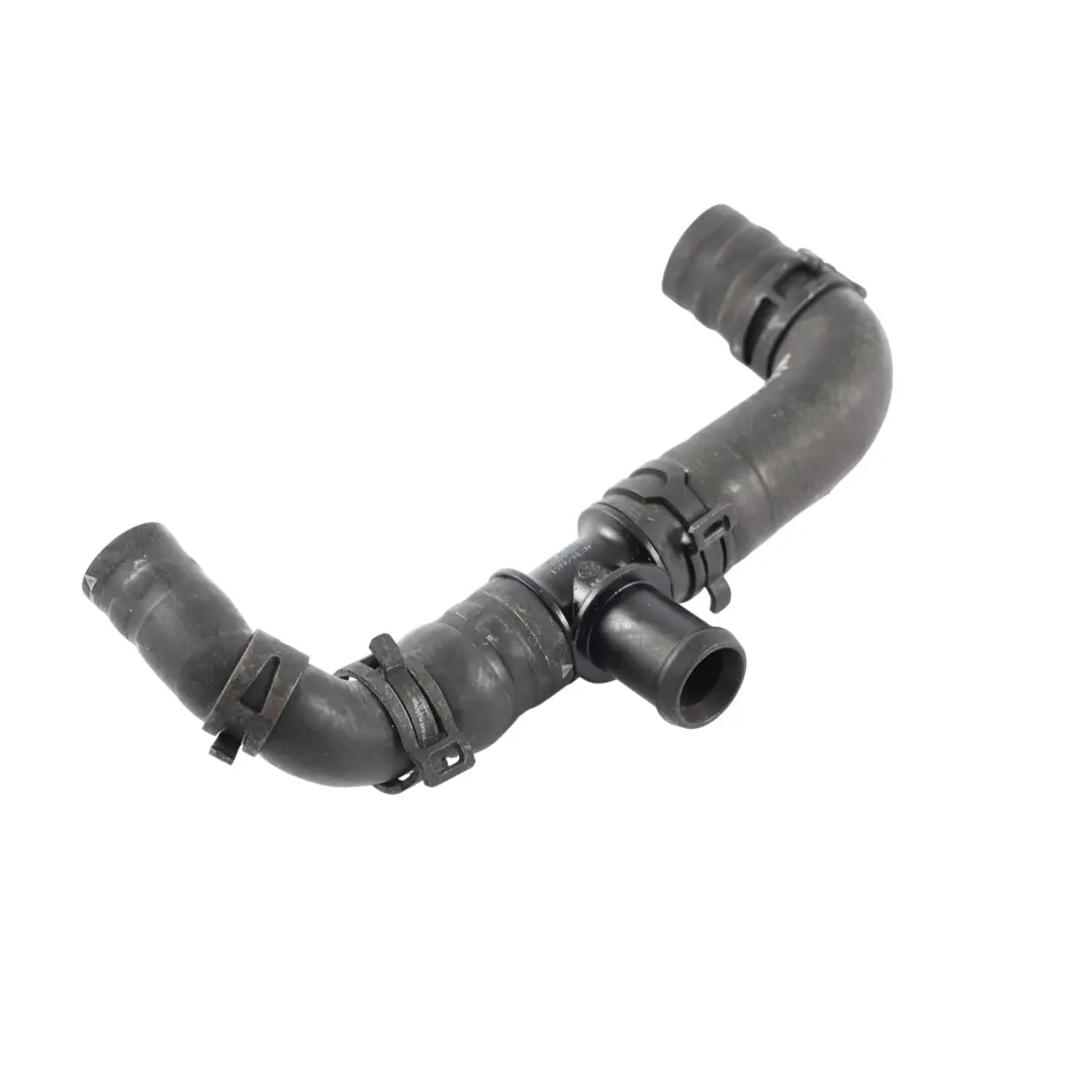 Durite Liquide Refroidissement 2.0 TFSI pour Porsche Macan 95B à propos du numéro de pièce 95B121049E Porsche Macan 95B Durite Liquide Refroidissement 2.0 TFSI - SKU 95B121049E - Numéro de pièce 95B121049E
