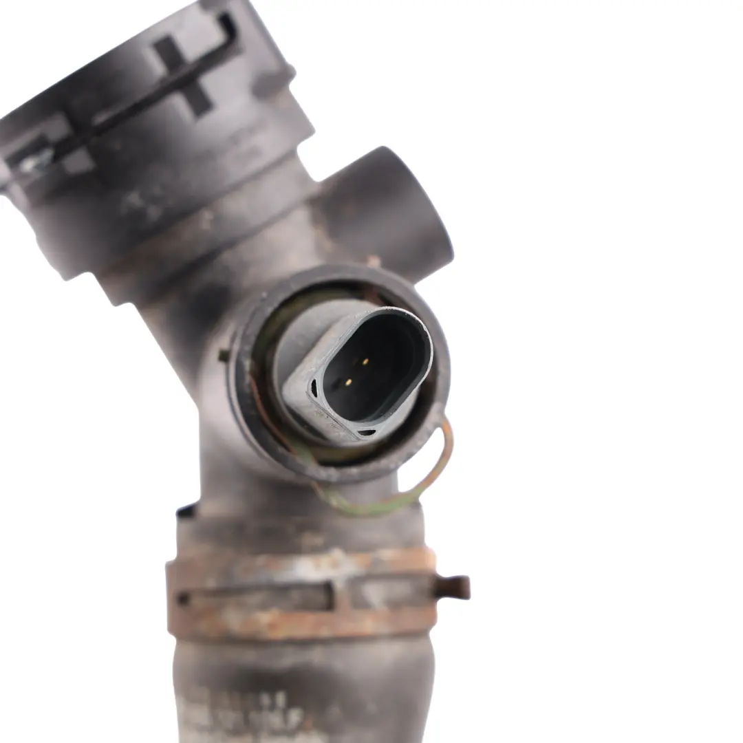 Radiator Water Coolant Pipe Return Hose Line to Porsche Macan 95B with Part number 95B121109F Porsche Macan 95B Radiator Water Coolant Pipe Return Hose Line - SKU 95B121109F - Part number 95B121109F