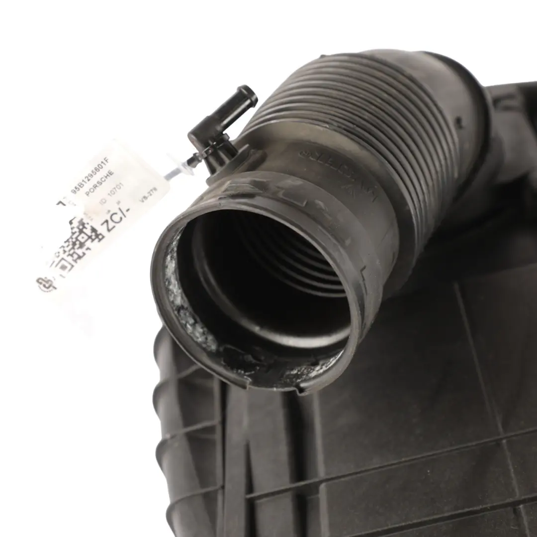 Intake Filter Box Housing CNCC 2.0 TFSI Petrol to Porsche Macan 95B Air with Part number 95B129601F Porsche Macan 95B Air Intake Filter Box Housing CNCC 2.0 TFSI Petrol - SKU 95B129601F - Part number 95B129601F
