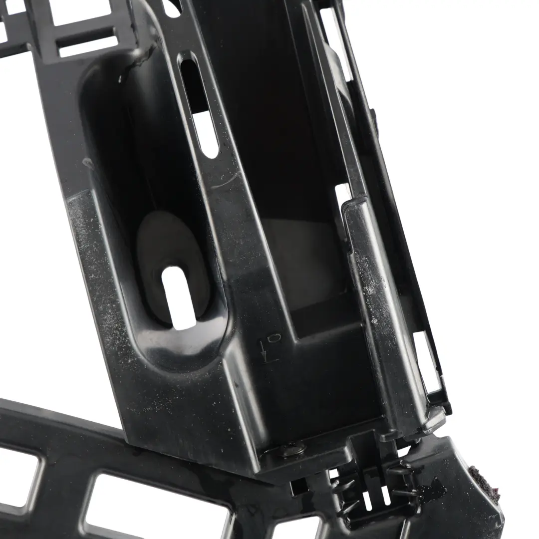 Bumper Bracket Right O/S to Porsche Macan 95B Rear with Part number 95B807484 Porsche Macan 95B Rear Bumper Bracket Right O/S - SKU 95B807484 - Part number 95B807484
