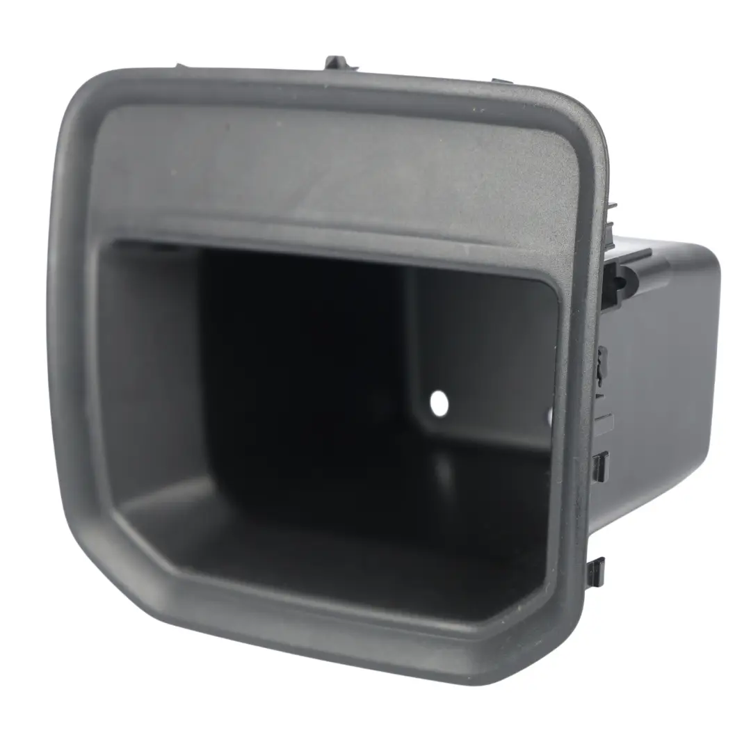 Staufach Ablagefach Konsole Hinten für Porsche Macan 95B mit Teilenummer 95B864131D Porsche Macan 95B Staufach Ablagefach Konsole Hinten - SKU 95B864131D - Teilenummer 95B864131D