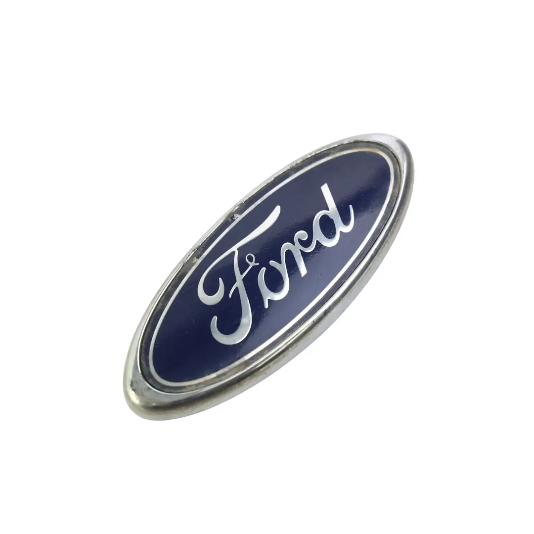Ford Fiesta Mk7 Emblema Logo Portellone Posteriore - SKU 95FB-V425A52-AA - Numero di parte 95FB-V425A52-AA
